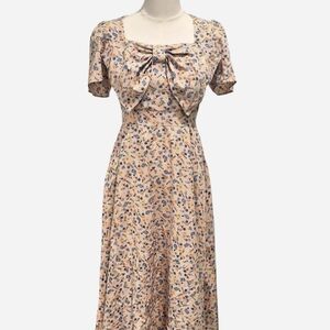 Vintage Style Foral Print Dress with Bow Detail